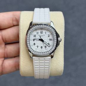 Patek Philippe Aquanaut 5067a White