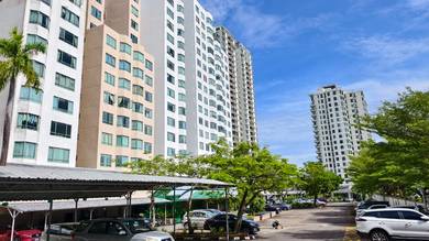 Condominium For Sale in The Peak Condominium