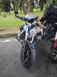 BMW R NINE T