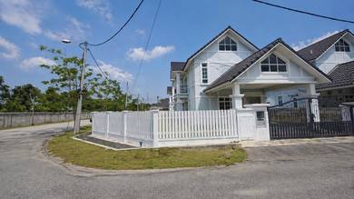 Bungalow House For Sale in Bemban,MLK