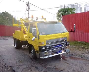 Towing Lorry New Paint New Aircond 3Ton