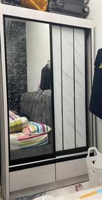 Almari Baju