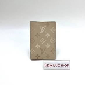 Kept Unused LV Passport Cover Neutral / Tan