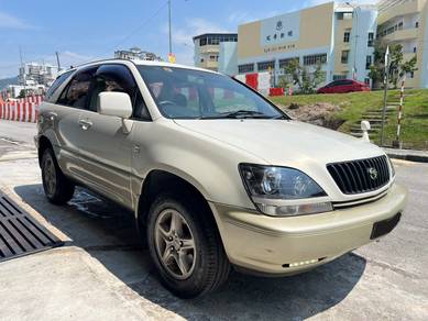 Toyota Harrier in Bayan Lepas, PNG