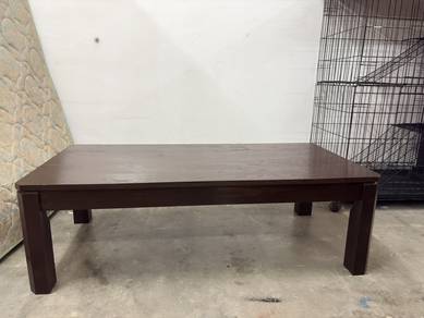 coffee table / centre table