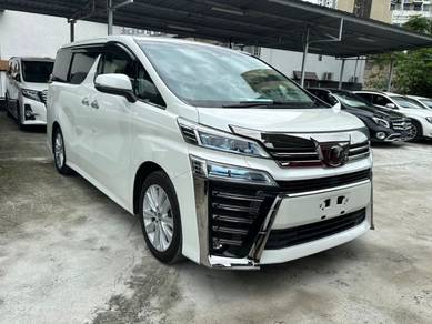 Toyota Vellfire ZG in Petaling Jaya, SGR