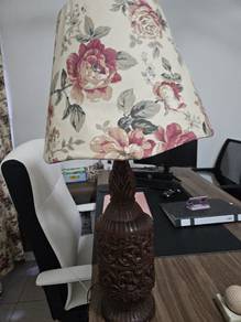 Lampu Meja
