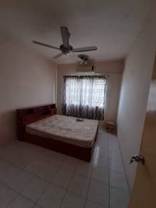 Condominium For Rent in Desaminium Flora