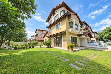 Semi-Detached House For Rent in Shah Alam,SGR