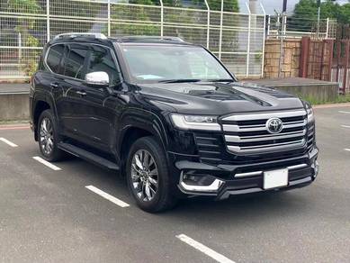 2023 Toyota Land Cruiser ZX
