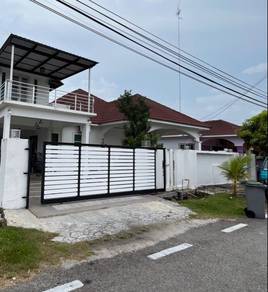 Bungalow House For Sale in Muar,JHR