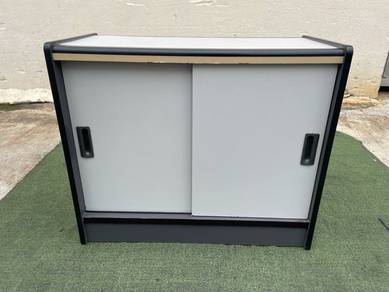 YC85L Almari Rendah 2 Slidings Doors Low Cabinet