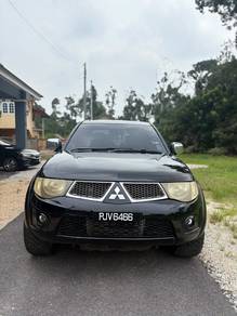 Mitsubishi Triton in Kota Bharu, KTN