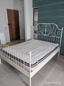 Quees Size Bed