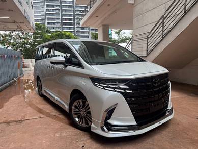 Toyota Alphard Z in Damansara, KUL