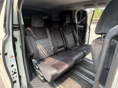 Toyota Alphard S in Pudu, KUL