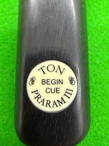 Ton Praram III Snooker Cues