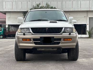 Mitsubishi Challenger in Johor Bahru, JHR
