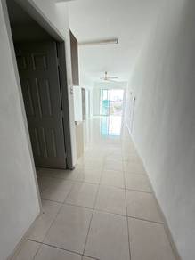 Apartment For Sale in Damai Vista Apartment