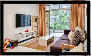 Condominium For Sale in Venice Hill