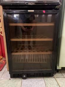 Bottle chill fridge Glass door wooden rack
