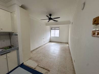 Apartment For Sale in Julita Apartment