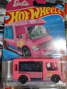 hot wheels Barbie Dream Camper truck