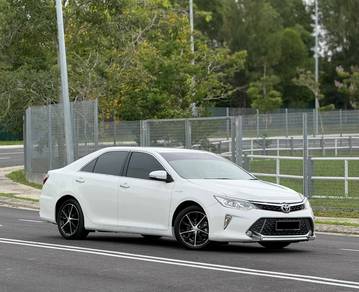 Toyota Camry HYBRID in Johor Bahru, JHR
