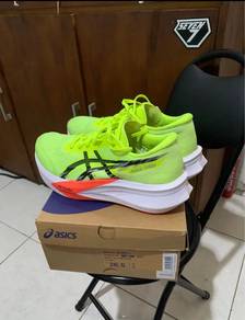 Asics Magic Speed 