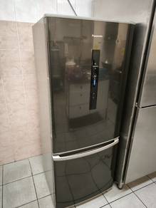 Panasonic NR-BR304 Refrigerator-Freezer