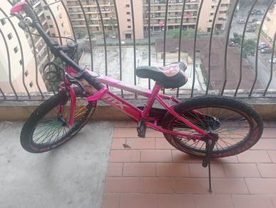 Bicycle for girls between age 5 to 9 years