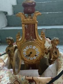 mantle clock