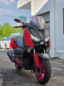 Yamaha XMAX