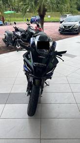 Yamaha R15