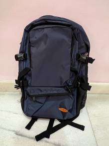 multi pockets back packs