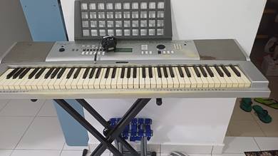 Yamaha keyboard DGX230