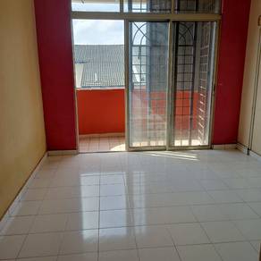 Apartment For Sale in Pangsapuri Taman Cheng Ria