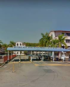 Apartment For Sale in Beverly Hills 1