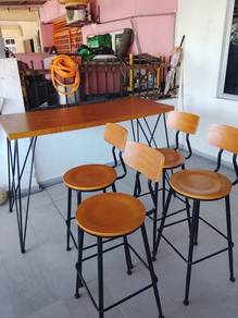 Bar table with high stool