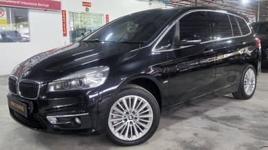 2015 BMW 220i 20i GRAN TOURER (LUXURY)
