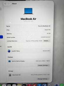 MacBook Air M4 13" (2025) | 16GB RAM | Like New
