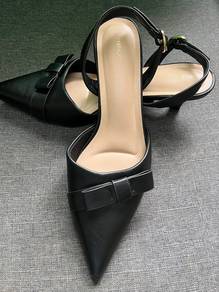 TOMAZ Black Slingback Heels