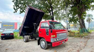 DAIHATSU V116 TIPPER ENGINE HIJAU AIRCOND POWEr