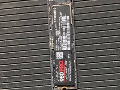 SAMSUNG 980 PRO (V-NAND SSD)  1TB  PCIe 4.0 NVMe M