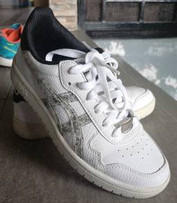 Asics white floral shoe (Kid's Shoe)
