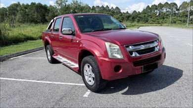 Isuzu D-Max in Johor Bahru, JHR