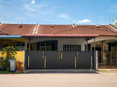 1-storey Terraced House For Sale in Tanjong Minyak,MLK