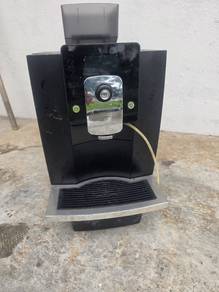 automatic coffee machine 