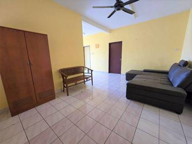Apartment For Sale in Beverly Hills 1