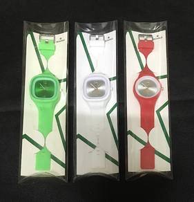 HEINEKEN LIMITED PARTY WATCH SERIES Set